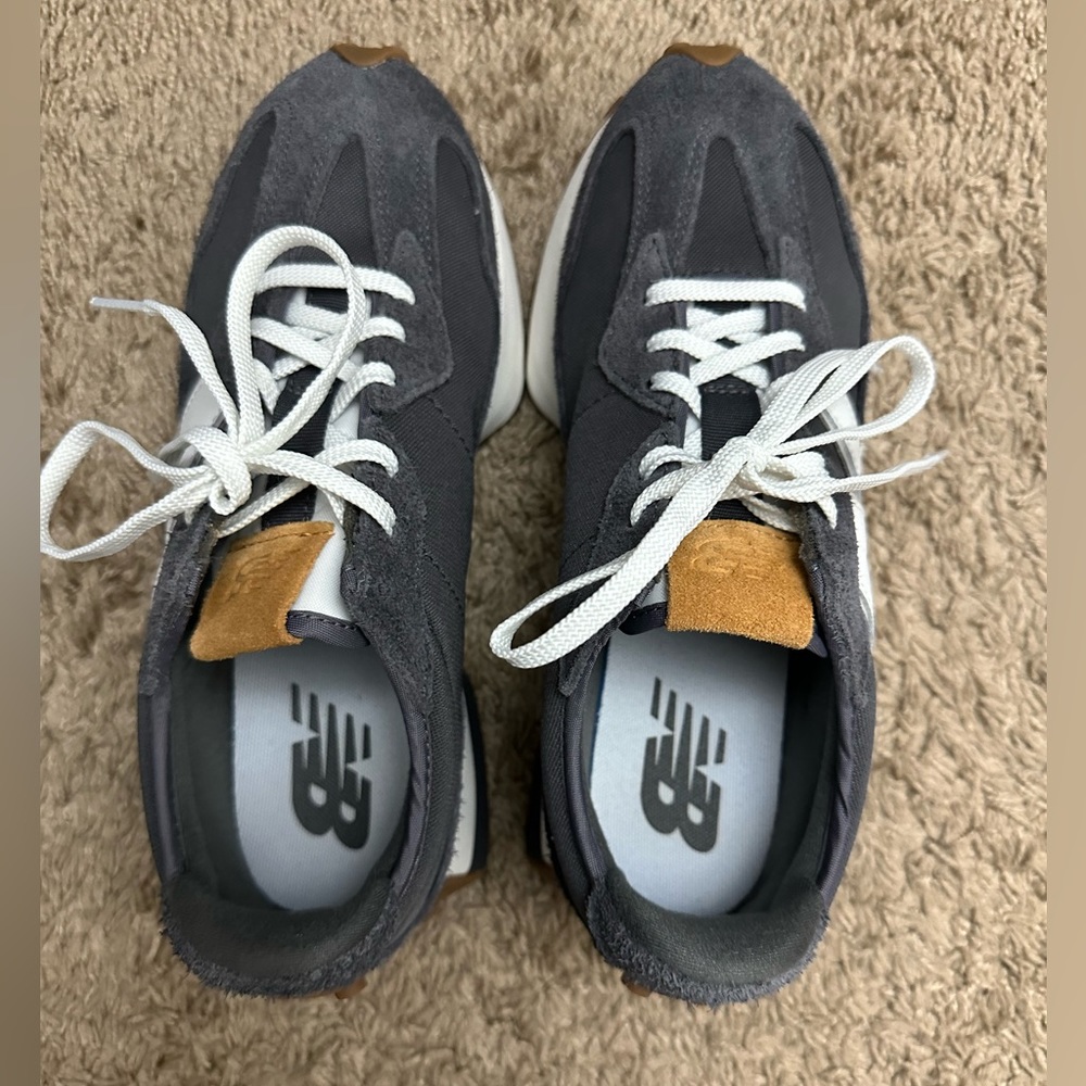 Women’s new balance 327 - color magnet